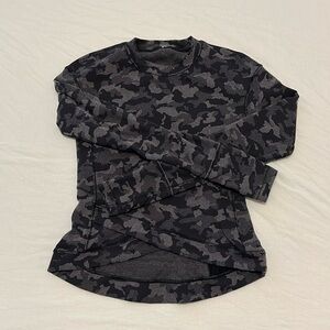 FREE SHIPPING lululemon thick running shirt